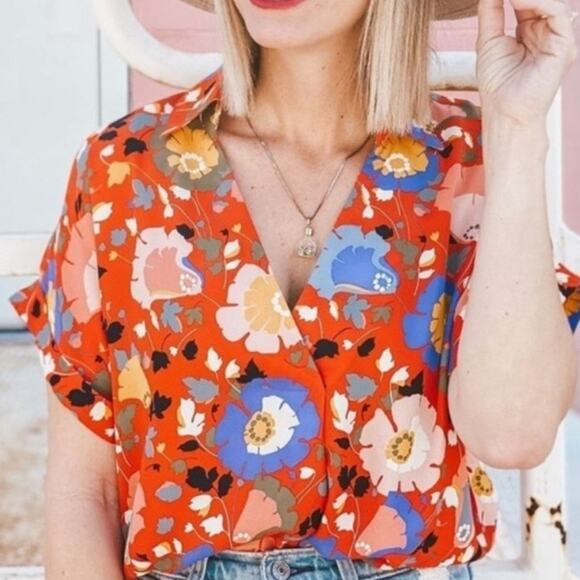 CABI Blouse Size Small 5892 Replay Floral Short Sleeve V-Neck Tunic Office Work - Picture 1 of 16